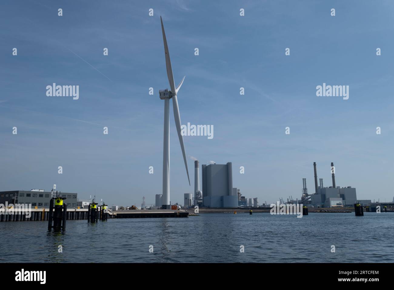 Maasvlakte uniper power plant hi-res stock photography and images - Alamy