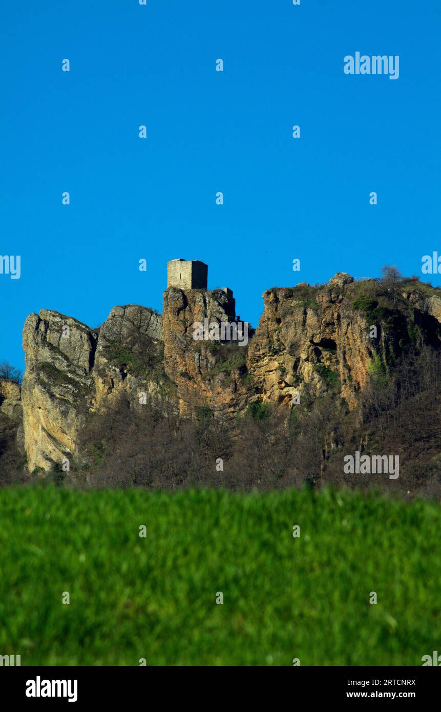 Castello luminoso hi-res stock photography and images - Alamy