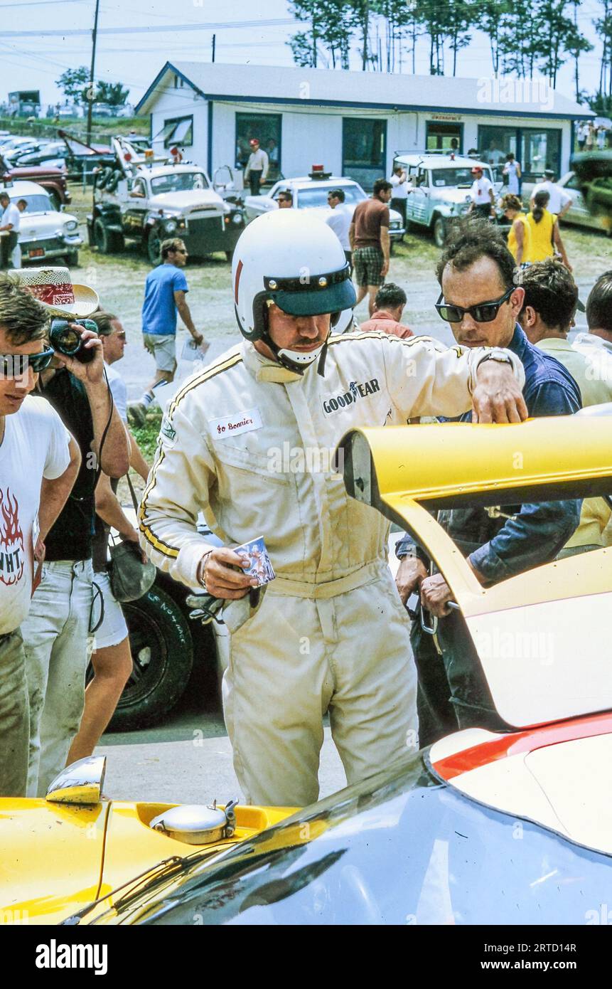 Jo Bonnier at the Lola T70 Mk 3 GT driven by Jo Bonnier and Chuck