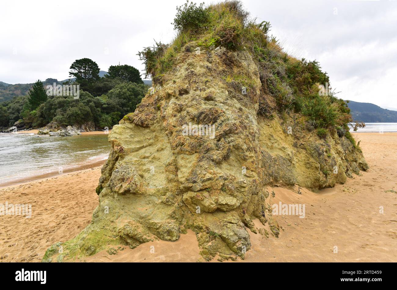 Diapiro de gernika hi-res stock photography and images - Alamy