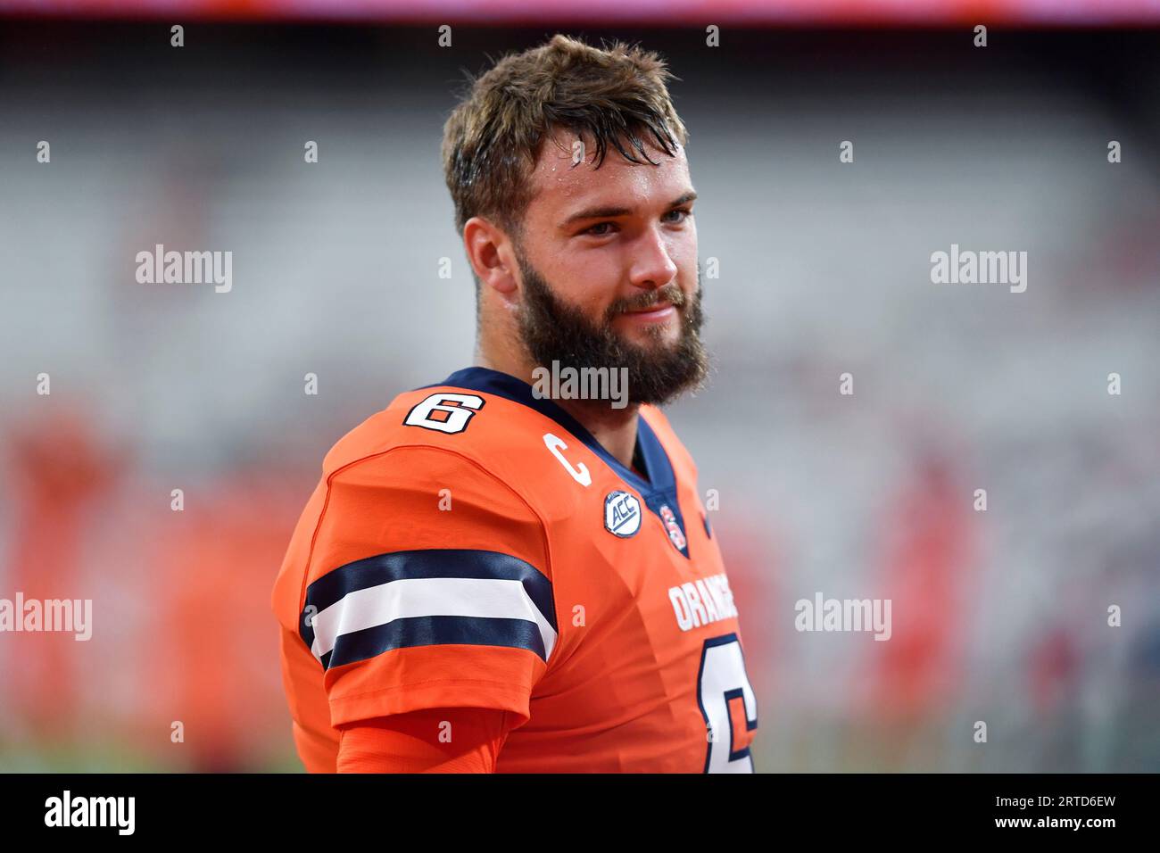 Syracuse quarterback Garrett Shrader (6) warms up before an NCAA ...