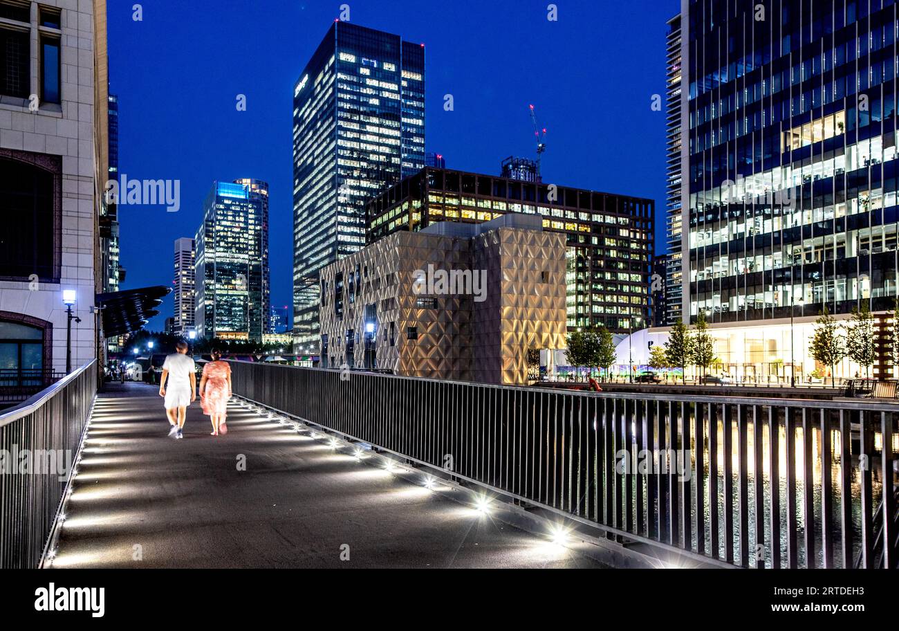 Modern Architecture at Night in Canary Wharf London UK Stock Photo - Alamy