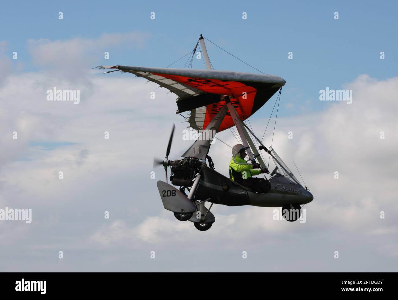 A Mainair Pegasus Quik microlight approaching an airfield in East ...