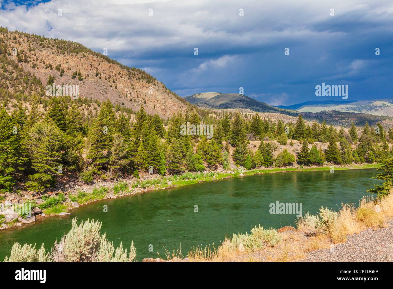 Yellowstone River along scenic highway US 89 in Montana. The Yellowstone river rises in northwestern Wyoming in the Absaroka Range. Stock Photo