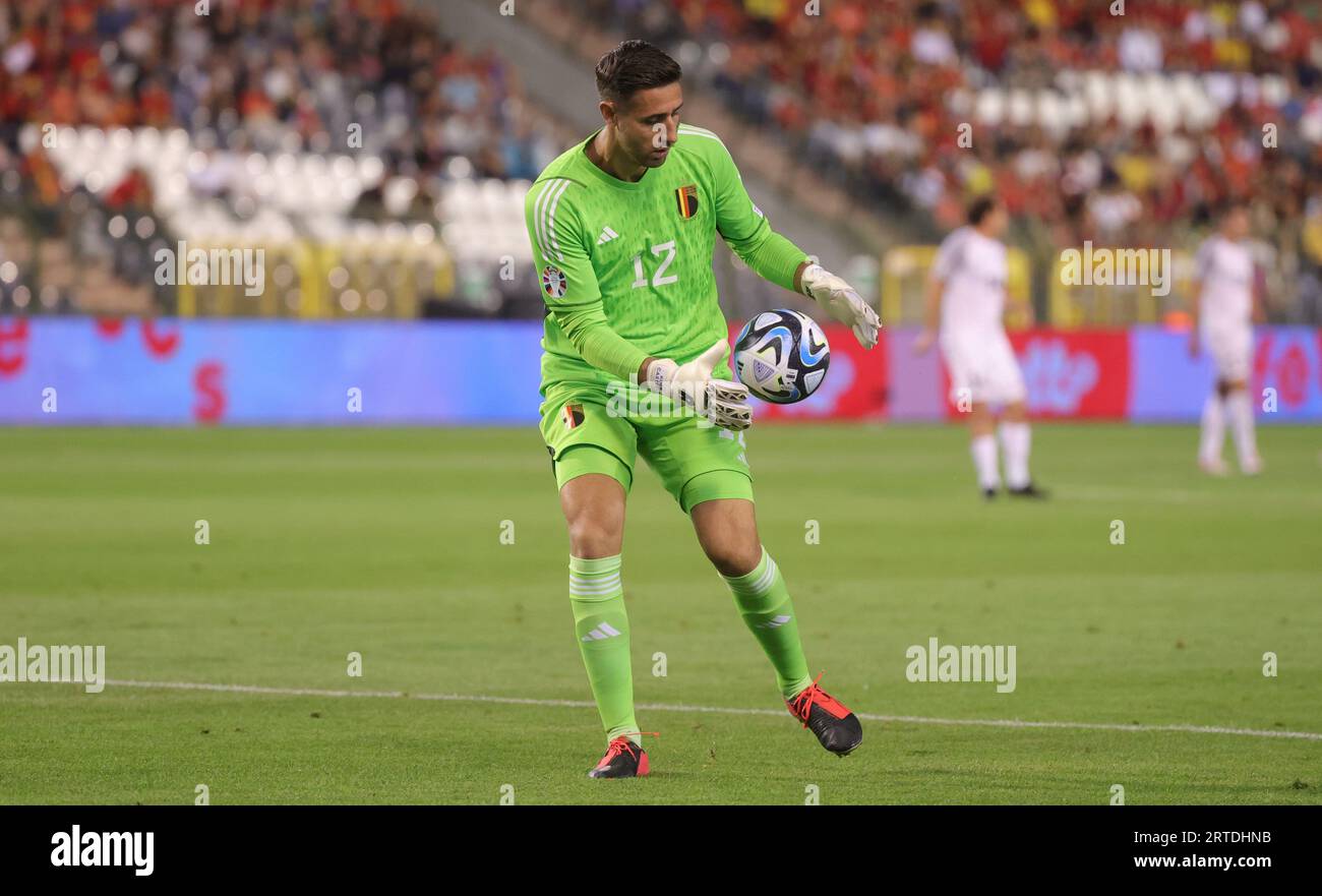 Brussels, Belgium. 12th Sep, 2023. Belgium's goalkeeper Koen Casteels pictured in action during a game between the Belgian national soccer team Red Devils and Estonia, in Brussels, Tuesday 12 September 2023, match 5/8 in Group F of the qualifications for the European Soccer Championships 2024. BELGA PHOTO VIRGINIE LEFOUR Credit: Belga News Agency/Alamy Live News Stock Photo
