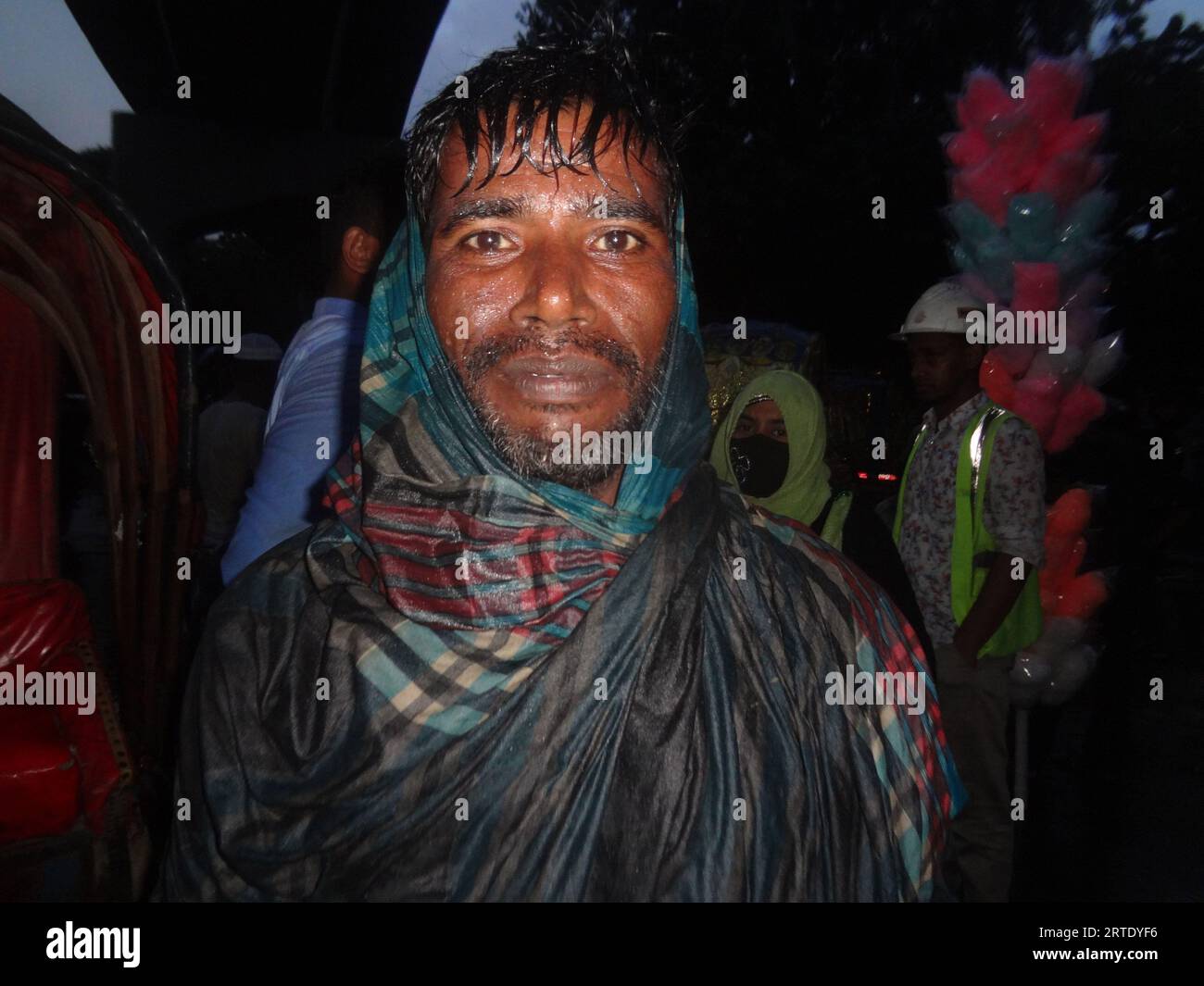Hasan Reksha Dhaka, Bangladesh. 13th Sep, 2023. A rickshaw puller reacts to the ...