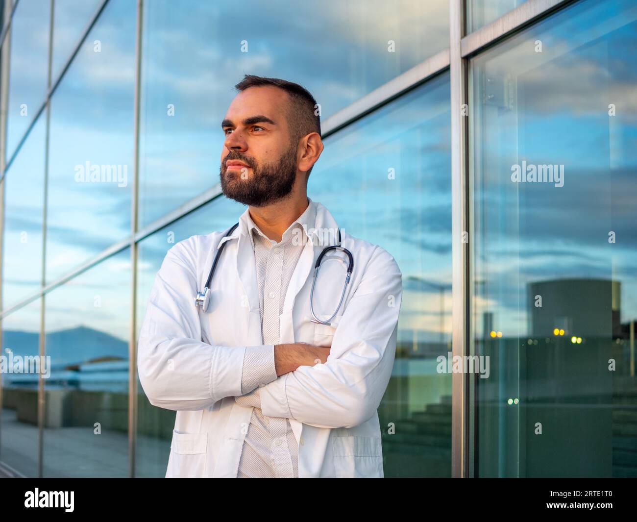 Doctor stethoscope arms hi-res stock photography and images - Alamy