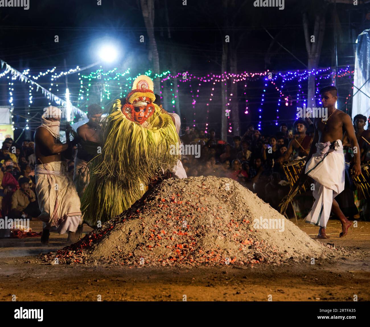 Capturing the Soul of Kerala: Theyyam Dances Unveiled. Celebrating the Vibrant Traditions of Kerala's Theyyam Dances Stock Photo