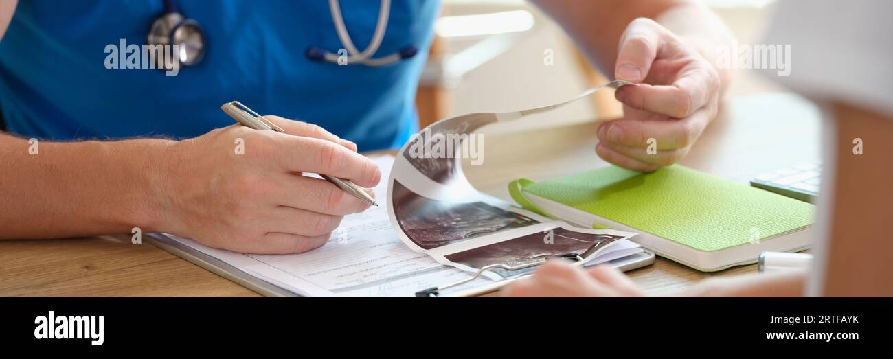 Man woman ultrasound hi-res stock photography and images - Alamy