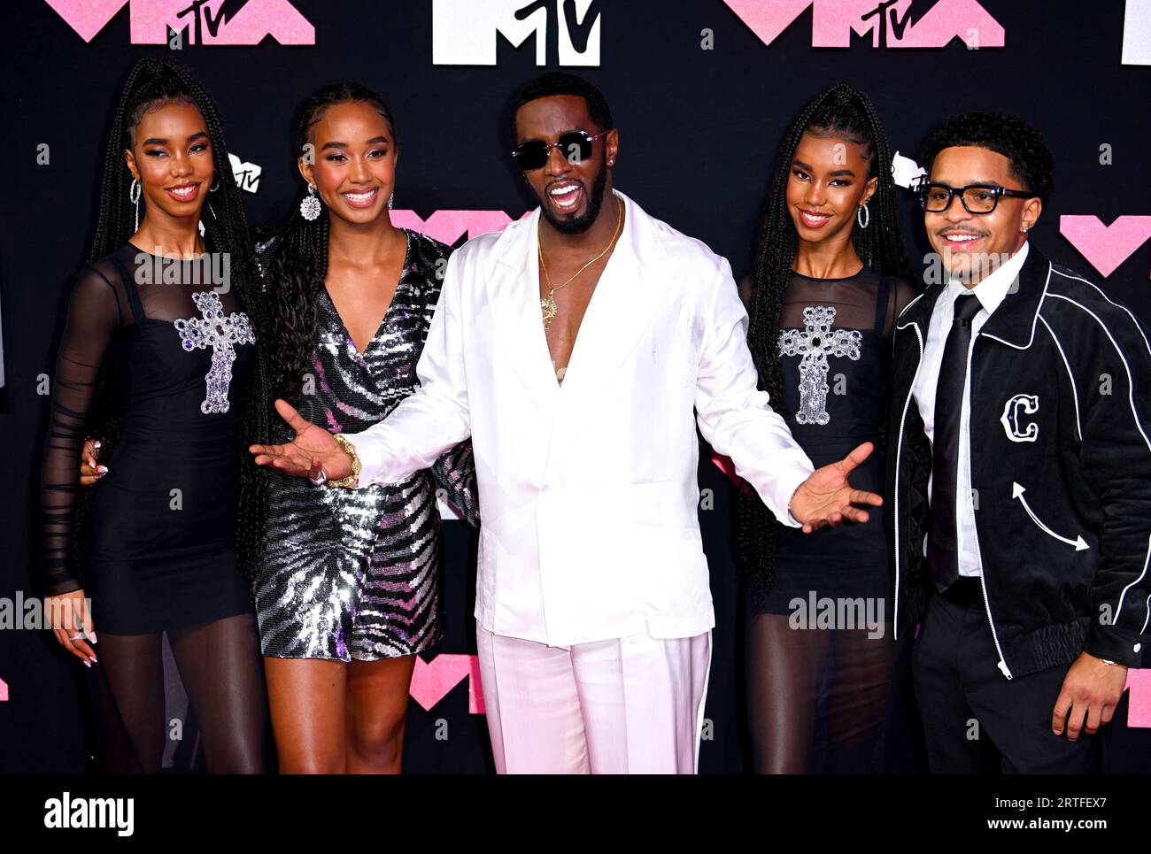 Diddy, Justin Dior Combs, Chance Combs, Jessie James Combs and D'Lila(07)