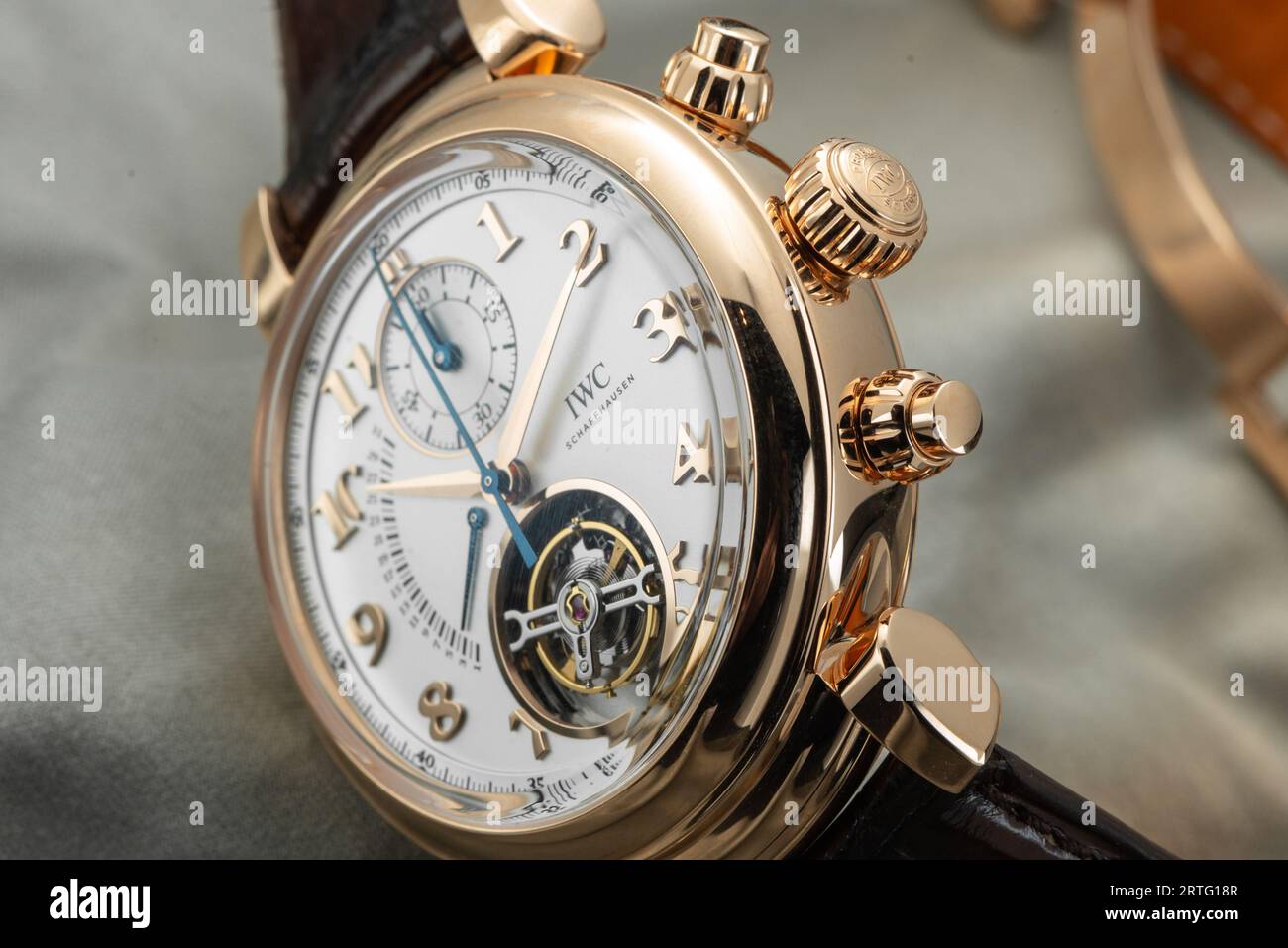 Iwc da vinci store tourbillon rétrograde chronograph
