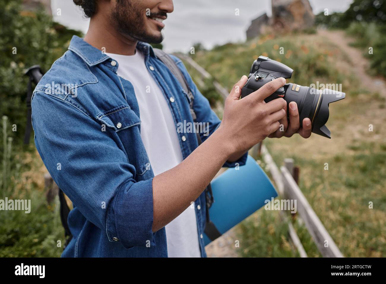 Indian man taking photo hi-res stock photography and images - Alamy