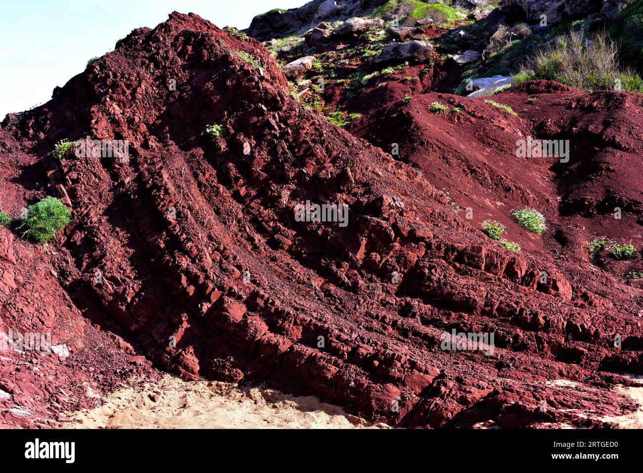 Syncline fold in northern coast of Menorca Island, Balearic Islands, Spain. Stock Photo