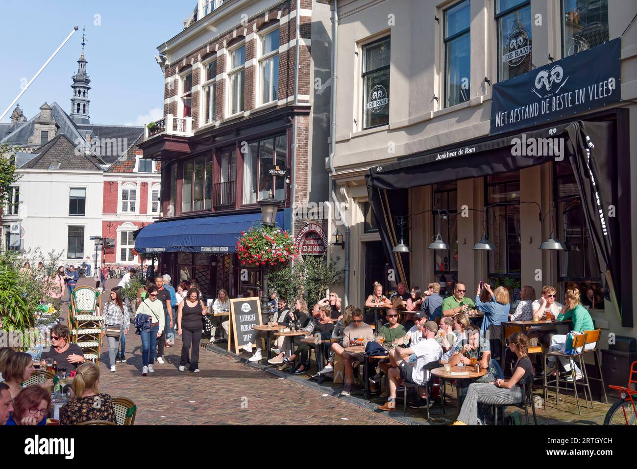 Strassencafe in Utrecht, Holland, Niederlande, Europa Stock Photo