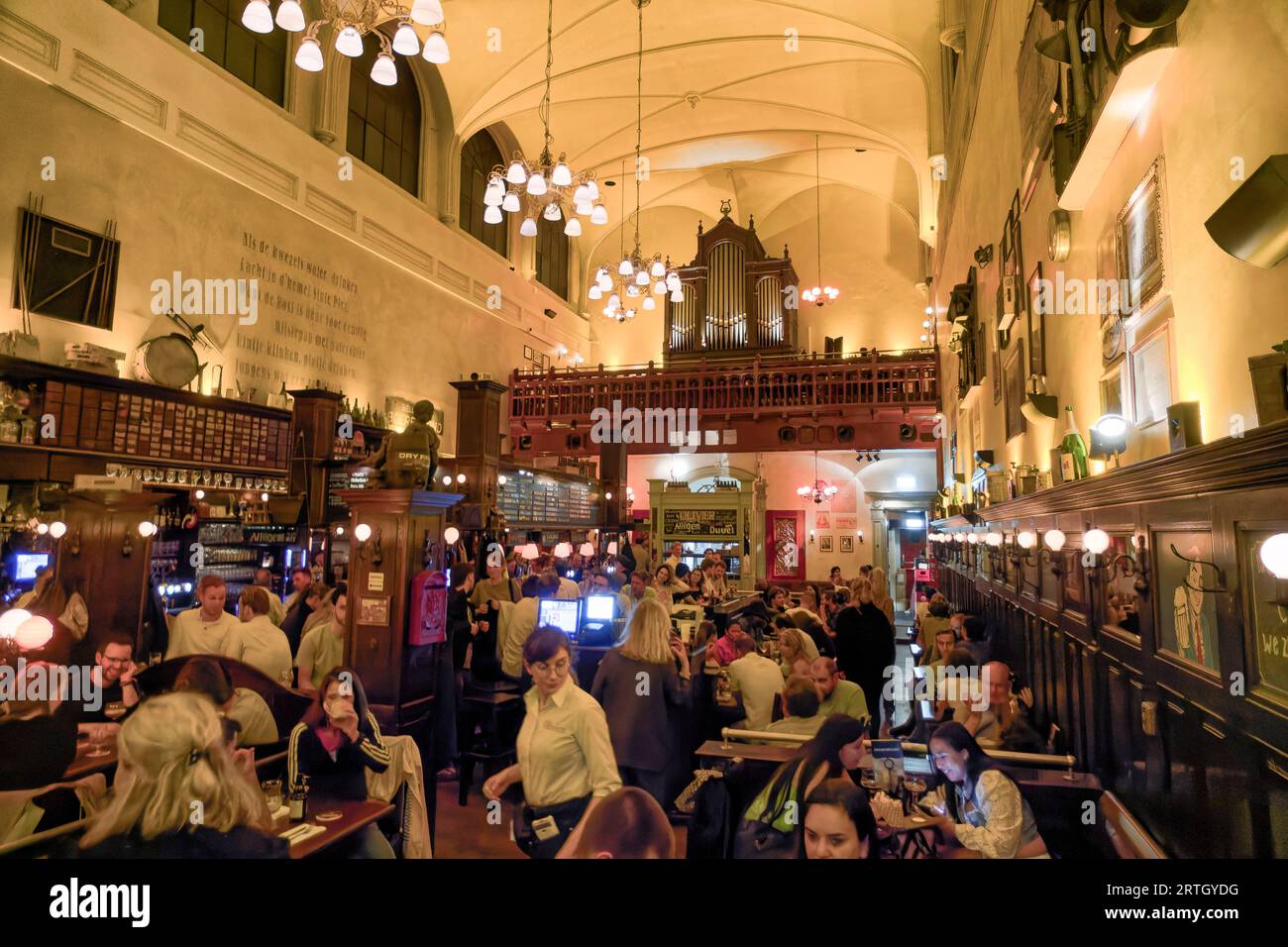 Bar in Kirche, Belgian Beer Cafe Olivier in Utrecht, Holland
