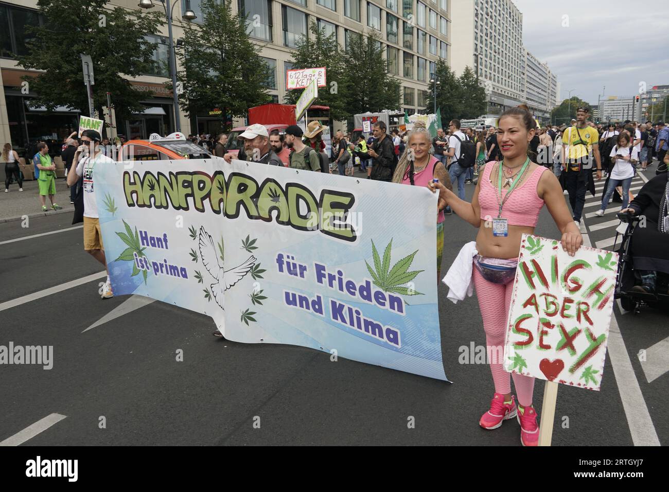 Hanfparade 2023, Alexanderplatz, Demo zu Legaliserung von Cannabis, Berlin Stock Photo