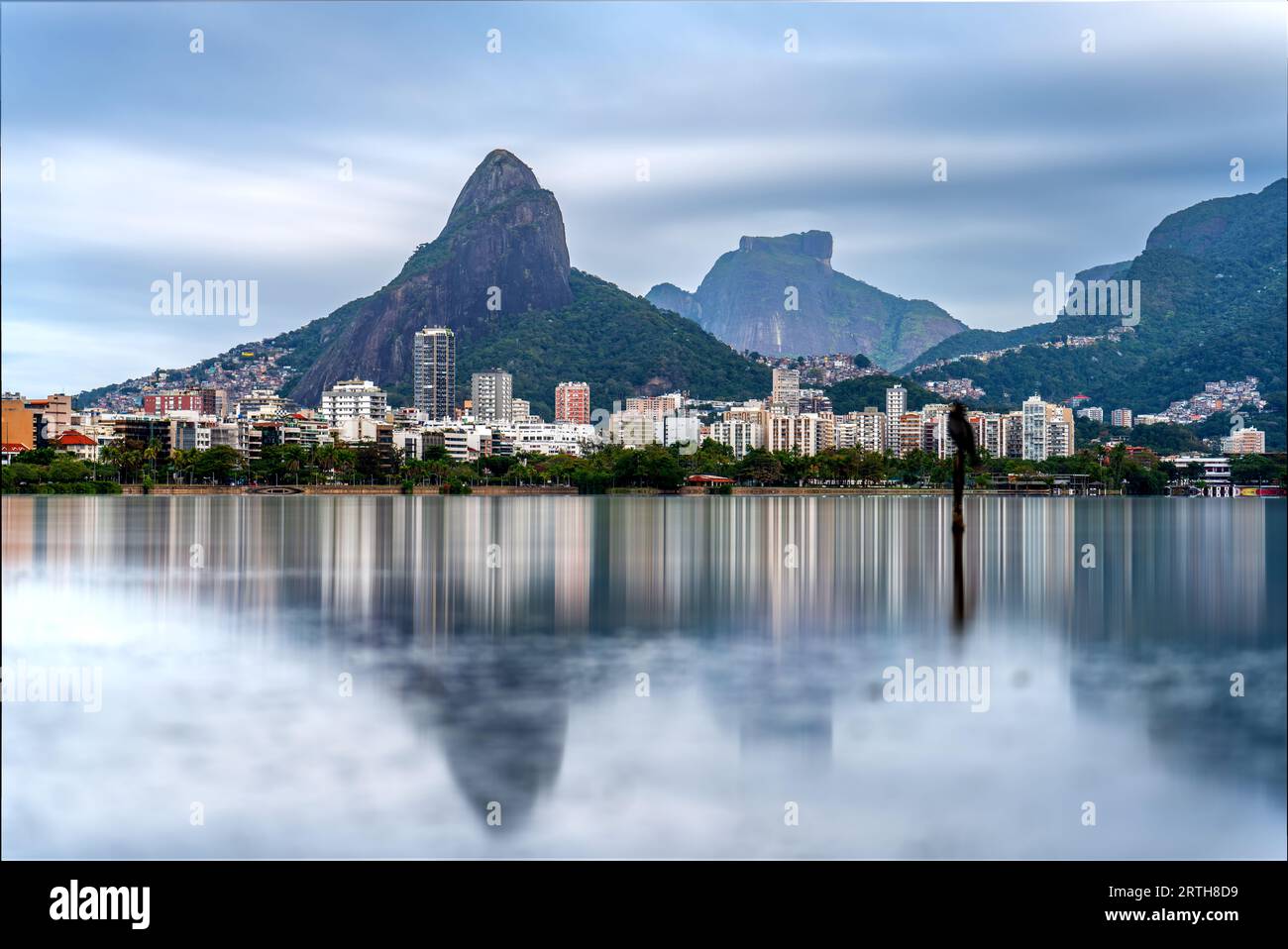 Favelas slums in rio de hi-res stock photography and images - Alamy