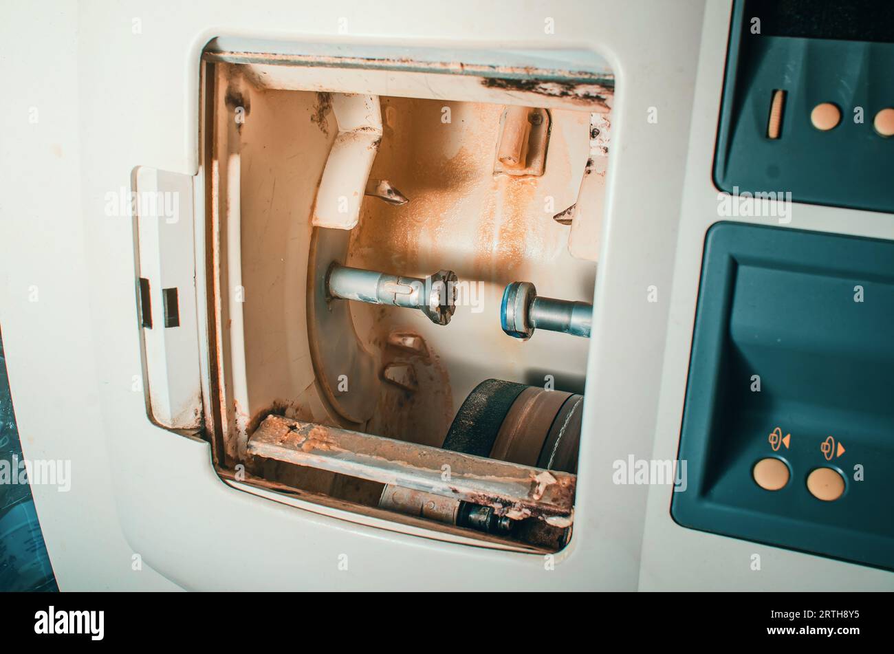 Eyeglass Lens Grinding Machine Stock Photo Alamy