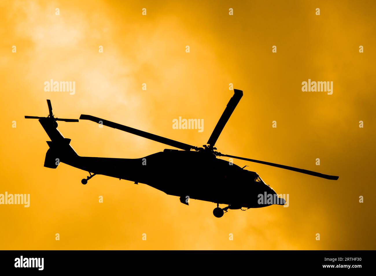 Uh 60l blackhawk hi-res stock photography and images - Alamy