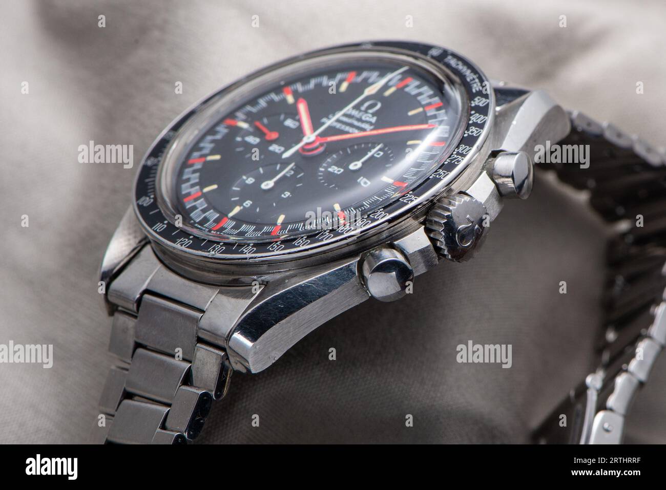Red Omega Racing Omega red hi-res stock photography and images - Alamy