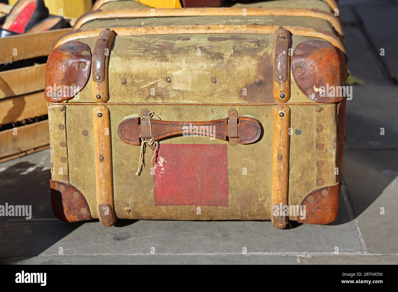 Vintage Suitcase Trunk Train Case Leather Suitcases Retro Antique