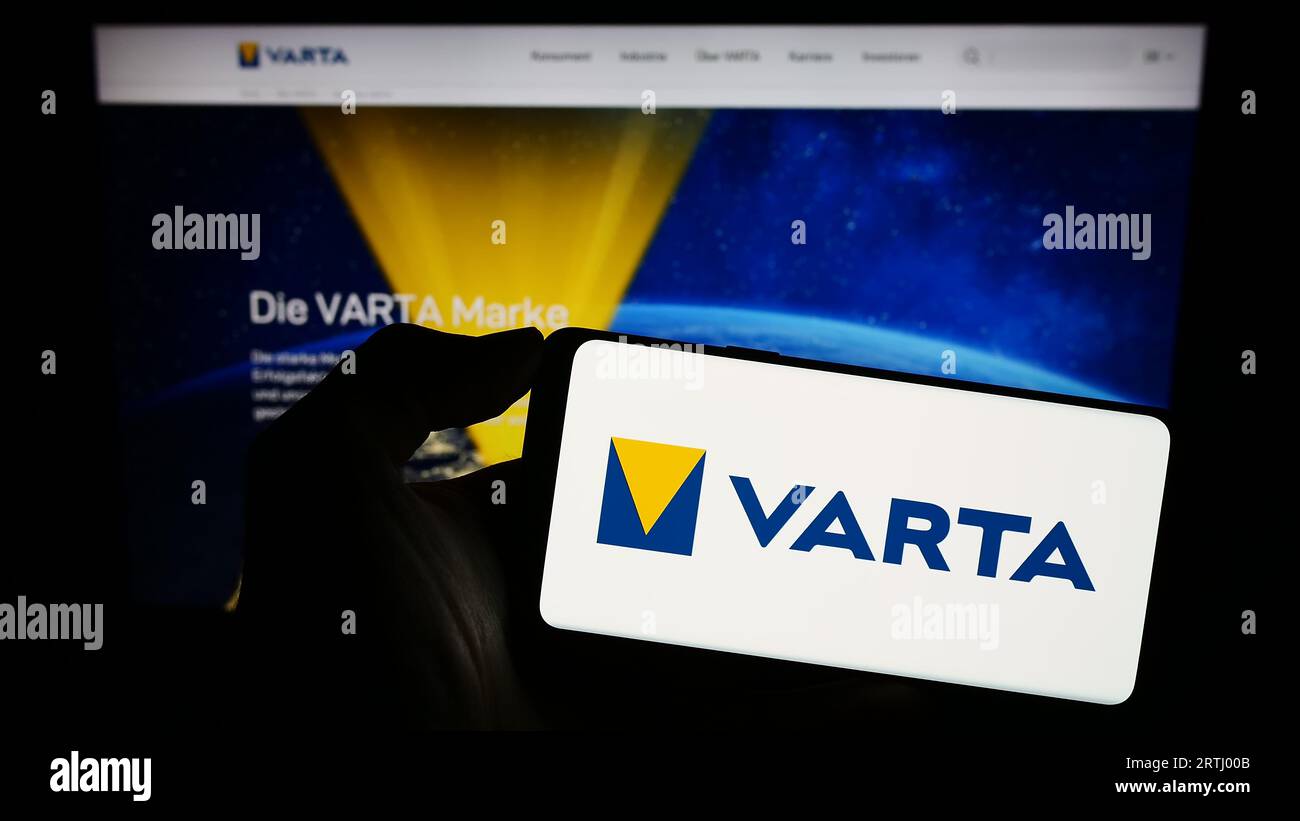 Varta Silver Dynamic car battery Stock Photo - Alamy