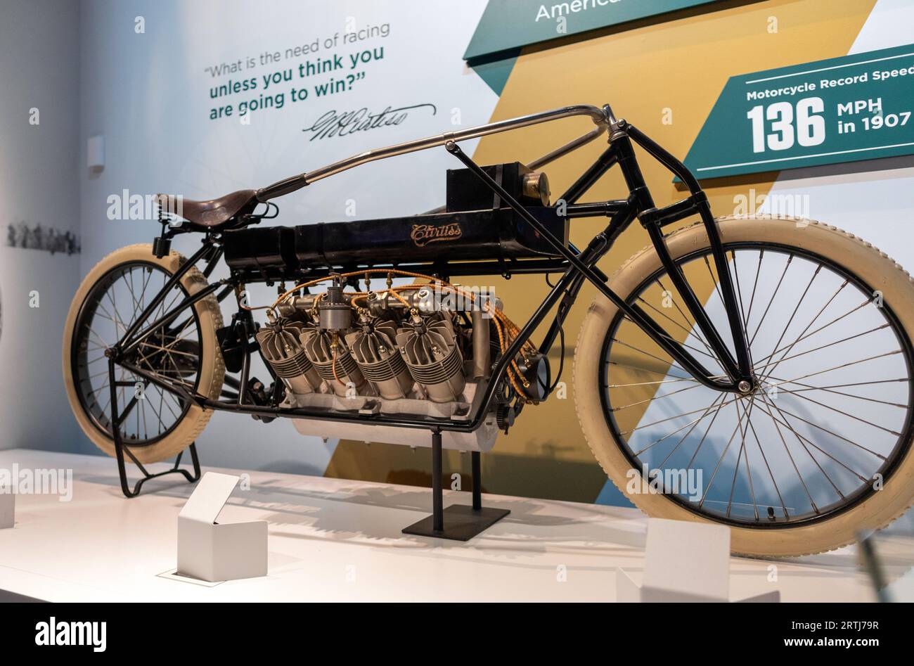 curtiss v8