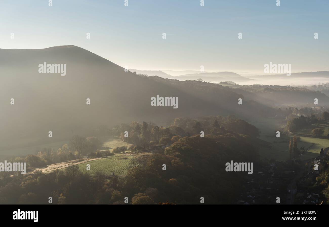 The view from the footpath to Ashlet which is a hill on the Eastern side of The Long Mynd, Church Stretton, Shropshire, England. Stock Photo