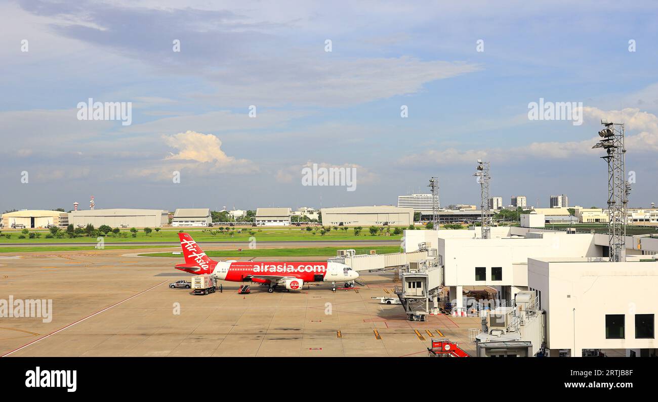 Don-Mueang International Airport view, Ground Handling services, Pre-flight service and catering operate. Stock Photo