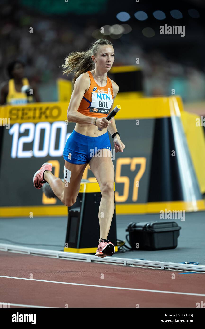 Femke Bol participating in the 4X400 meters relay at the World