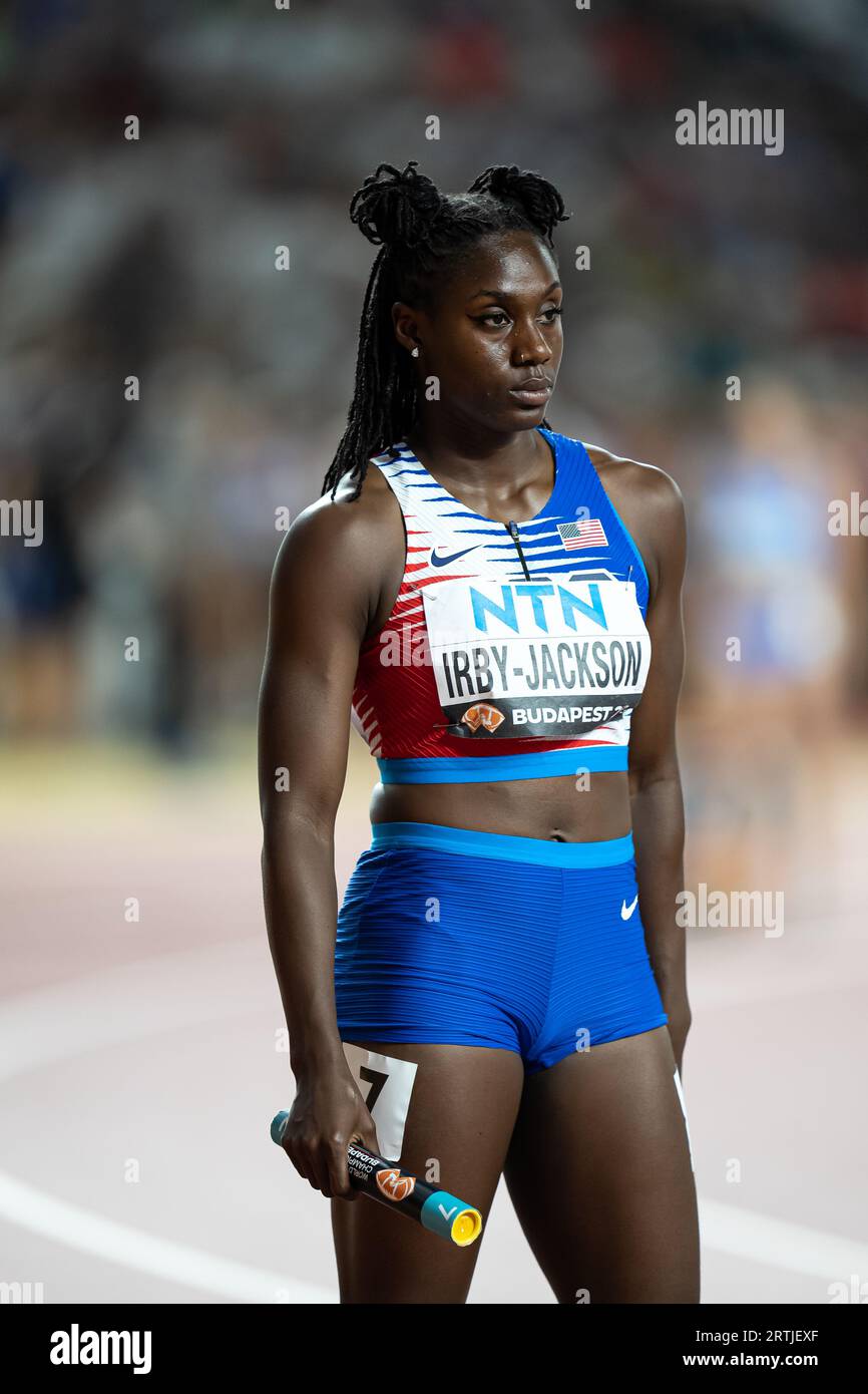 Lynna Irby participating in the 4X400 meters relay at the World