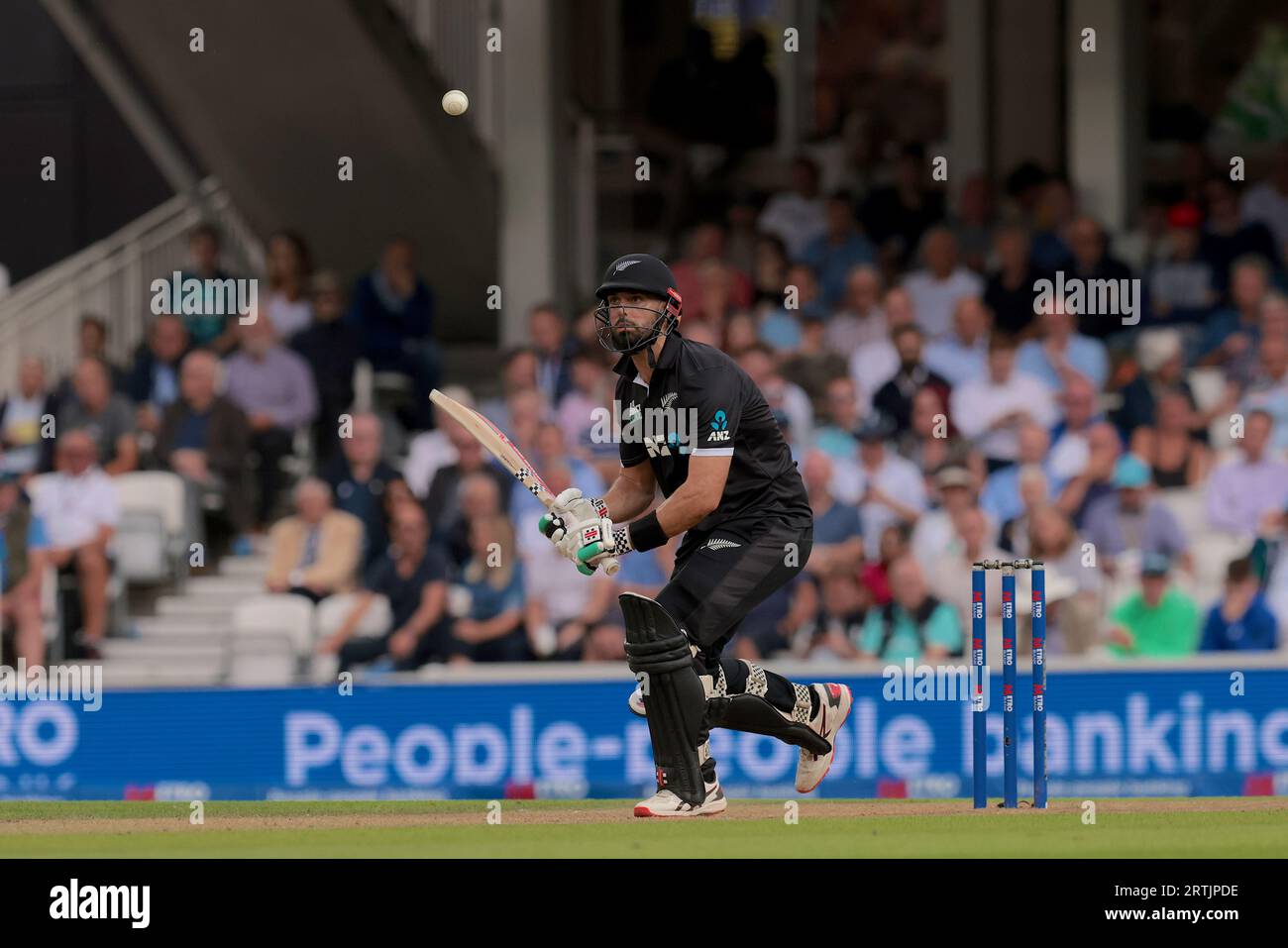 london-uk-13th-sep-2023-new-zealand-s-daryl-mitchell-batting-as