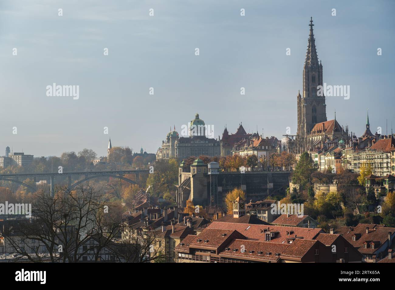 Bern Skyline with Bern Minster Cathedral, Federal Palace of Switzerland (Bundeshaus) and Kirchenfeld Bridge - Bern, Switzerland Stock Photo