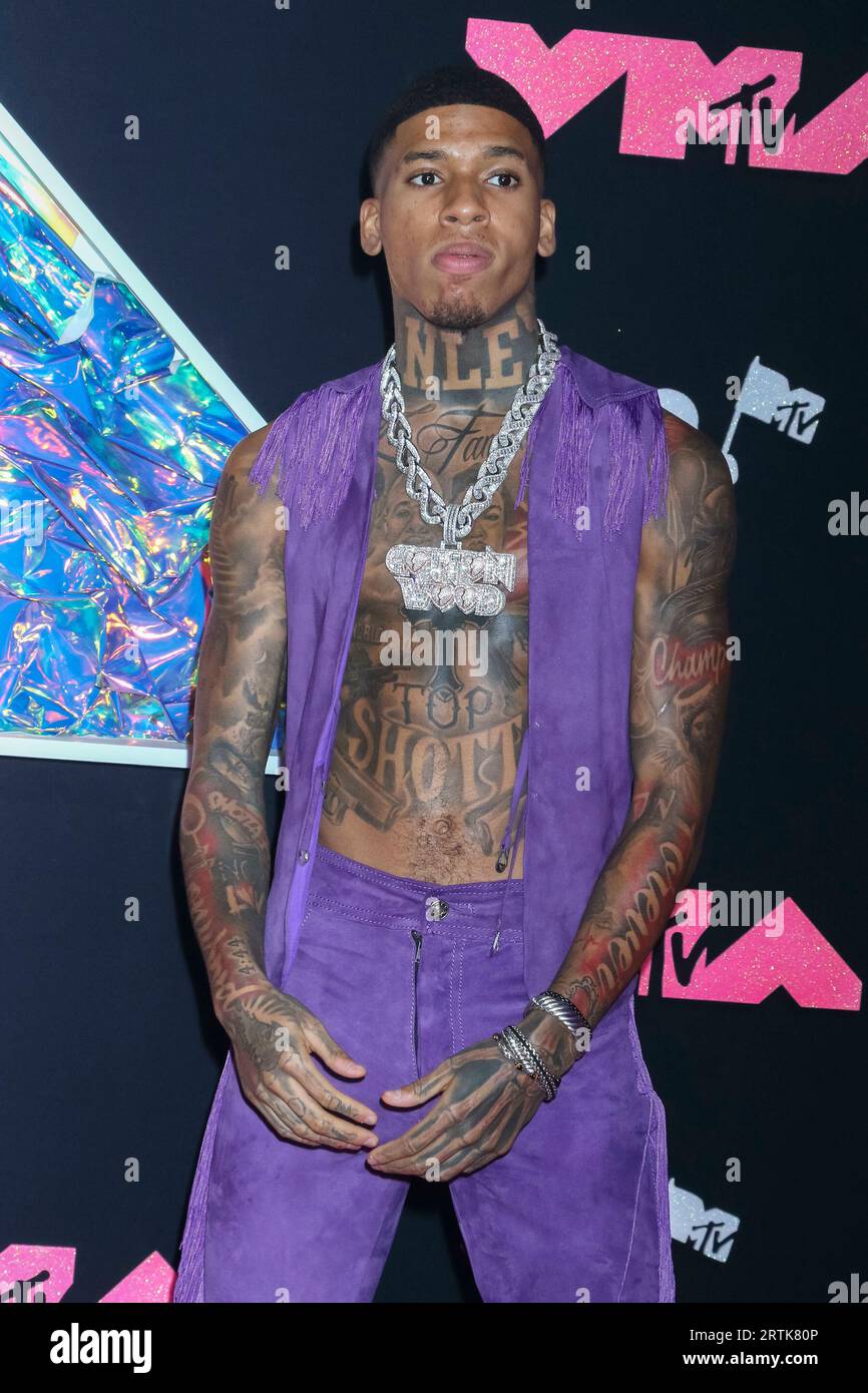NLE Choppa arrives on the pink carpet of the 2023 MTV Video Music