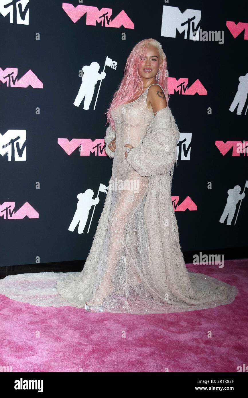 Karol G arrives on the pink carpet of the 2023 MTV Video Music Awards