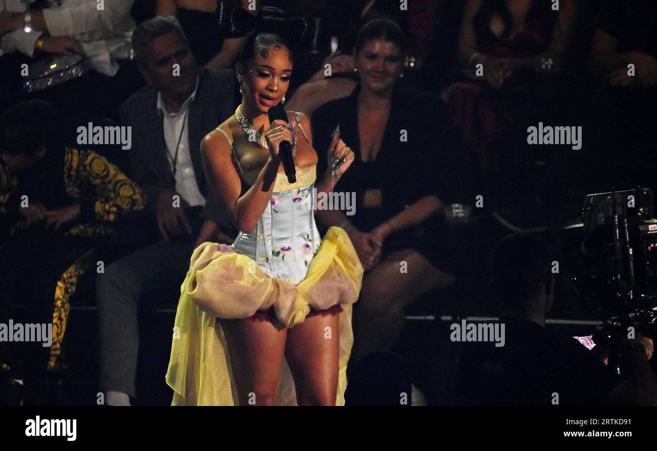 Newark, USA. 12th Sep, 2023. Saweetie seen onstage during the 2023 MTV Video Music Awards at Prudential Center on September 12, 2023 in Newark, New Jersey. Photo: Jeremy Smith/imageSPACE Credit: Imagespace/Alamy Live News Stock Photo