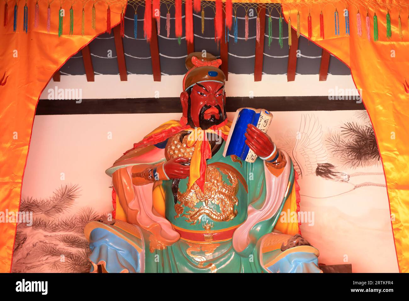 Ancient Chinese hero Guan Yu sculpture in temple, North China Stock Photo