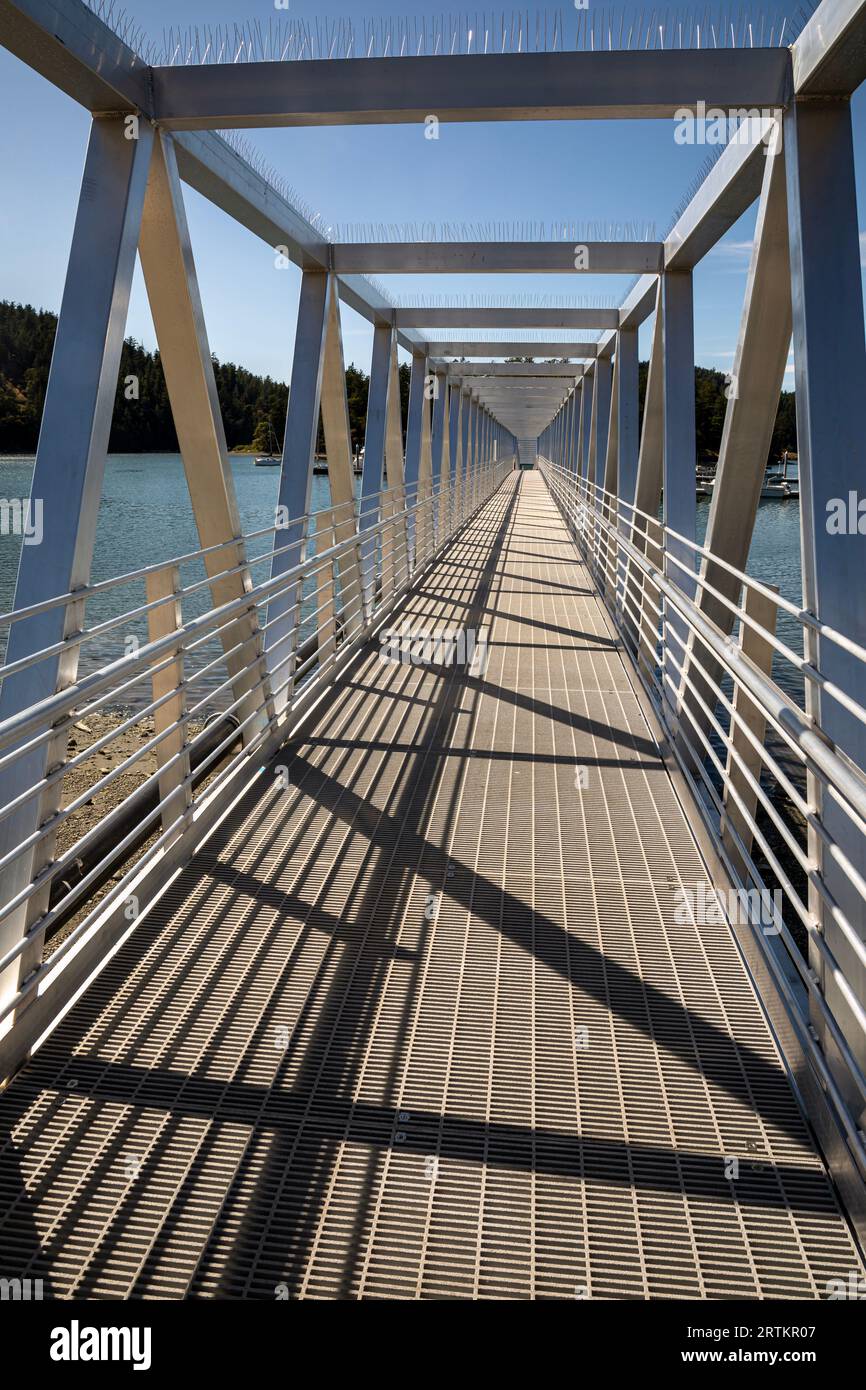 WA2357800...WASHINGTON Deception Pass State Park metal floating dock