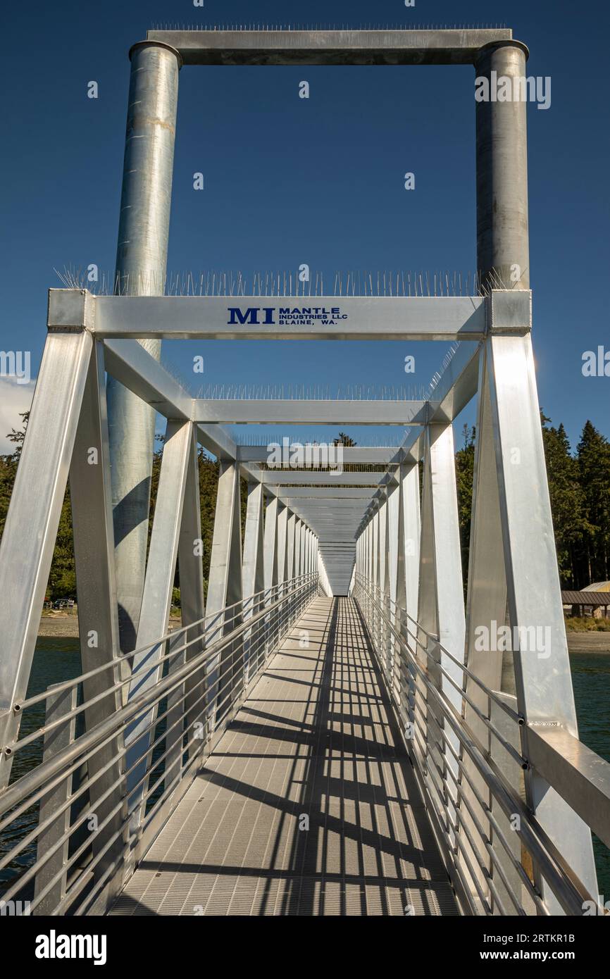 WA235800...WASHINGTON Deception Pass State Park metal floating dock