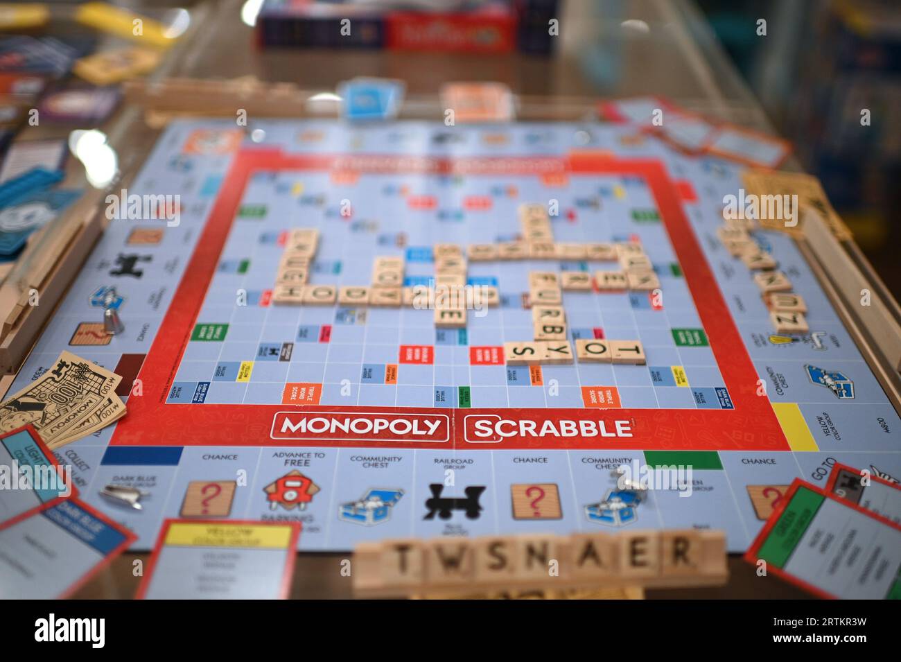 New York, USA. 13th Sep, 2023. Hasbro displays their ‘Monopoly-Scrabble' board game at the TTPM (Toy, Tots, Pets & More) holiday exhibition held at the Metropolitan Pavilion, New York, NY, September 13, 2023. The sum of the letters created on the Scrabble side determines the number of spaces you move on the Monopoly side; the exhibition displays toys for interactive play from both large and smaller toy manufactures. (Photo by Anthony Behar/Sipa USA) Credit: Sipa USA/Alamy Live News Stock Photo