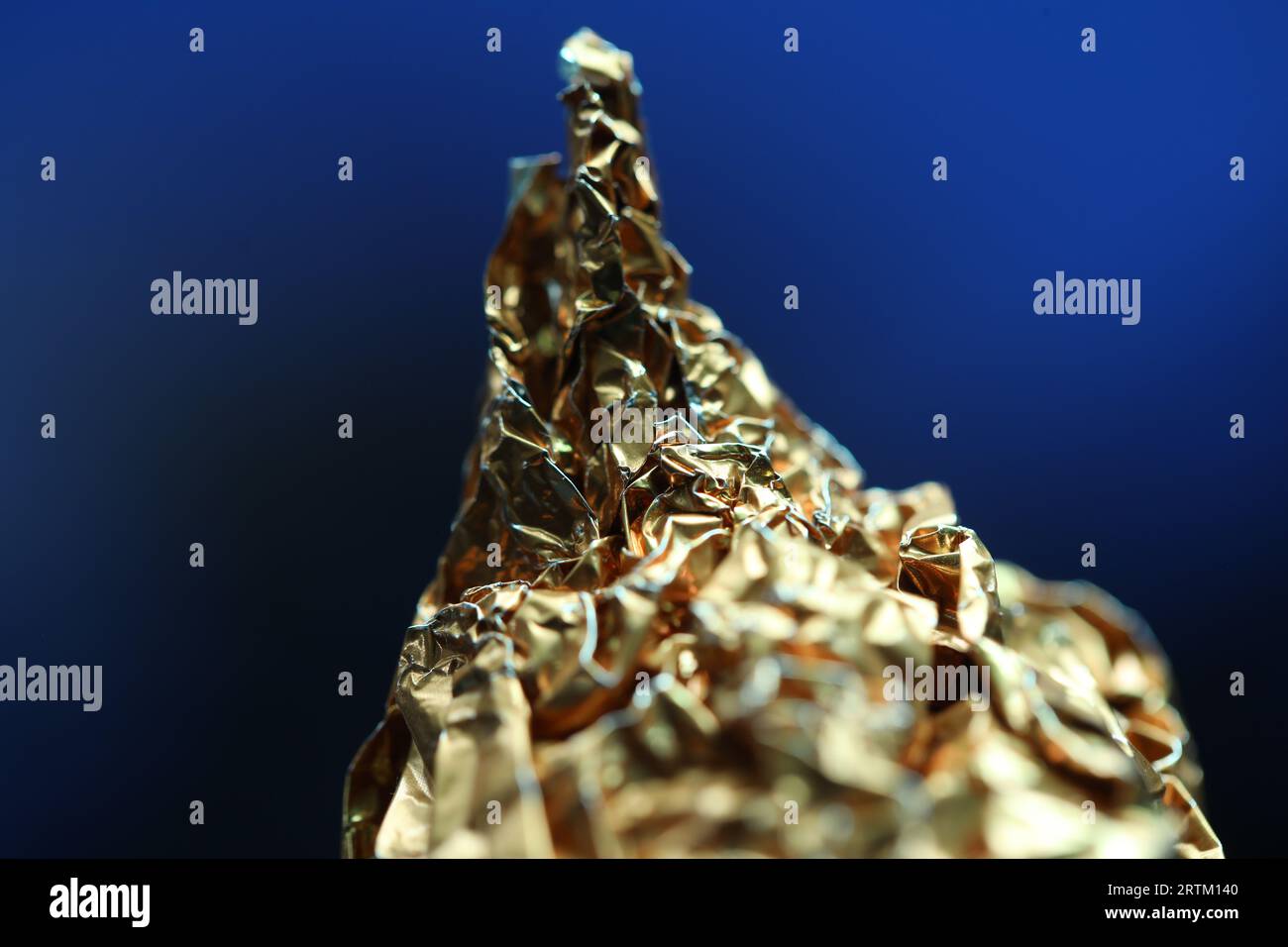 Gold paper texture hi-res stock photography and images - Alamy