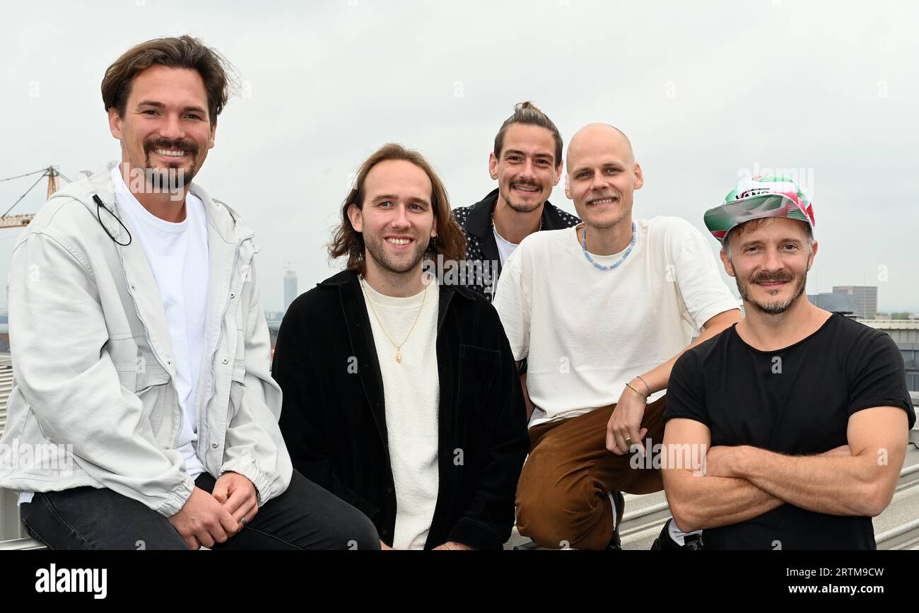 Cologne, Germany. 13th Sep, 2023. Oliver Niesen, Kevin Wittwer, Dominik Schönenborn, Hannes Feder and Yannick Richter from the Cologne band 'Cat Ballou'. It celebrates its 25th stage anniversary in 2024, including a concert in the Lanxess Arena on 04.10.2024. Credit: Horst Galuschka/dpa/Alamy Live News Stock Photo