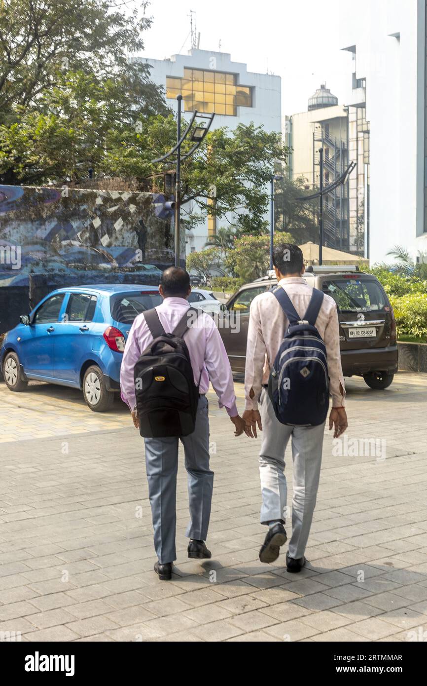 Men holding hands hi-res stock photography and images - Alamy