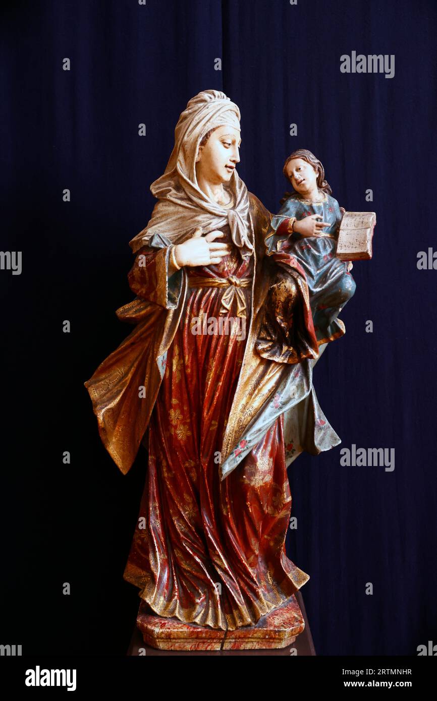 Order of St. Francis Museum.  Virgin Mary and child. Statue.  Porto. Portugal. Stock Photo