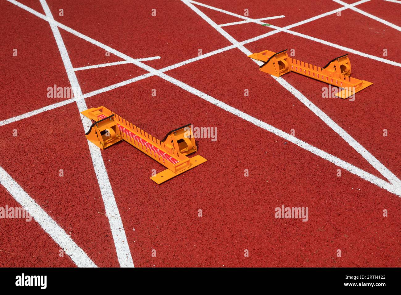 starting frame on the plastic runway Stock Photo - Alamy