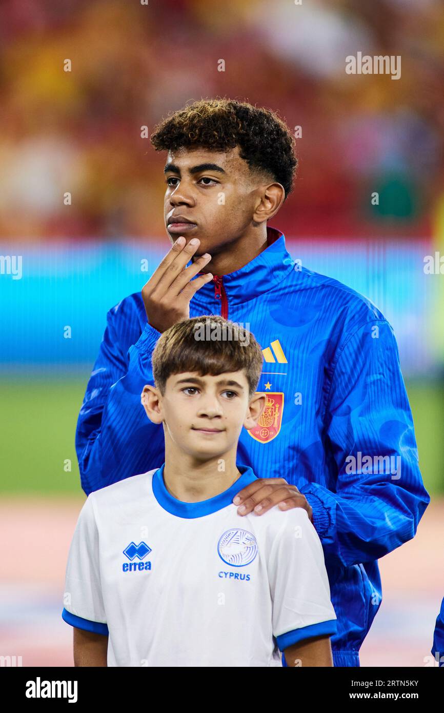 Lamine yamal 2024 hires stock photography and images Alamy
