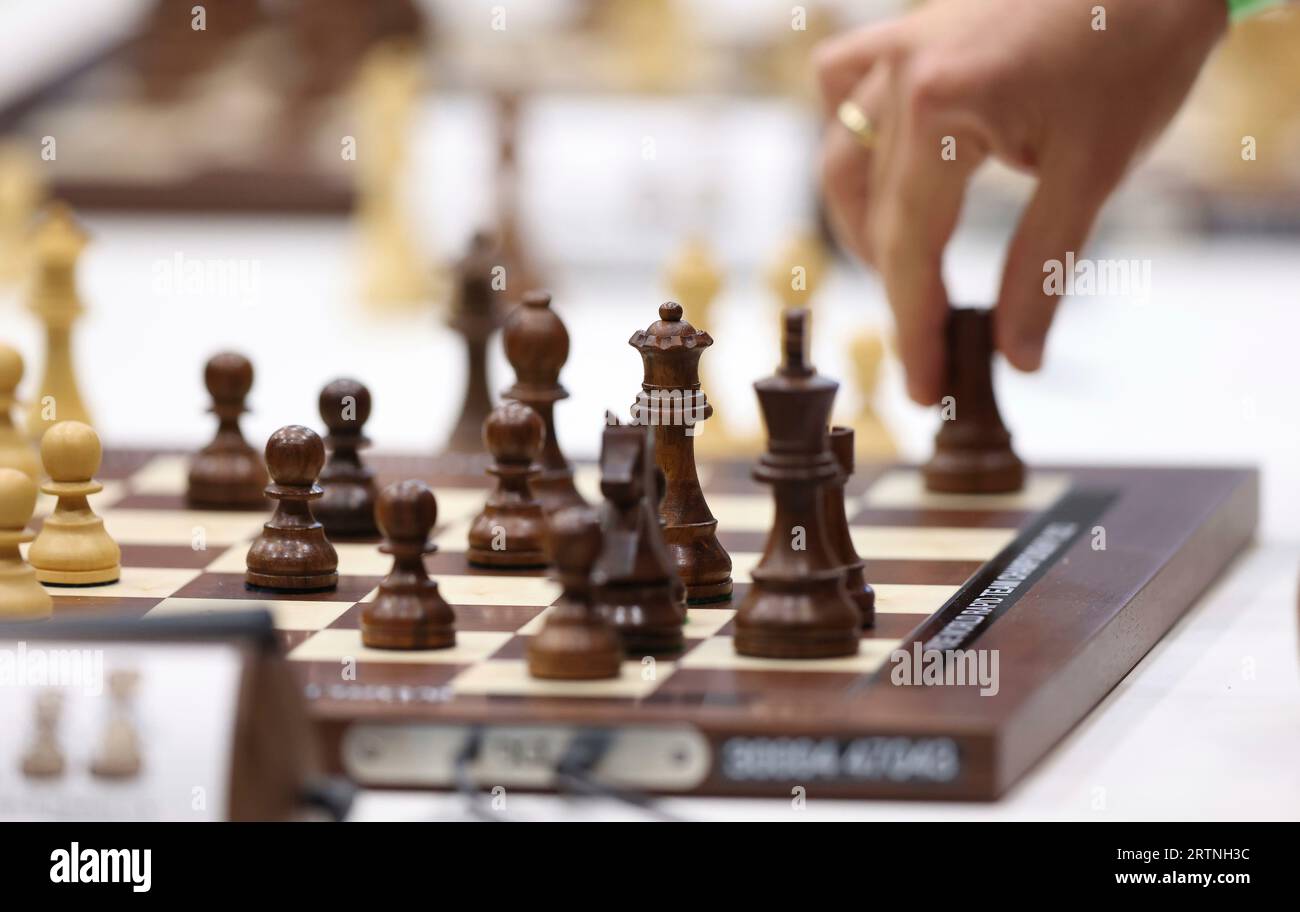 Championship match chess hi-res stock photography and images - Alamy