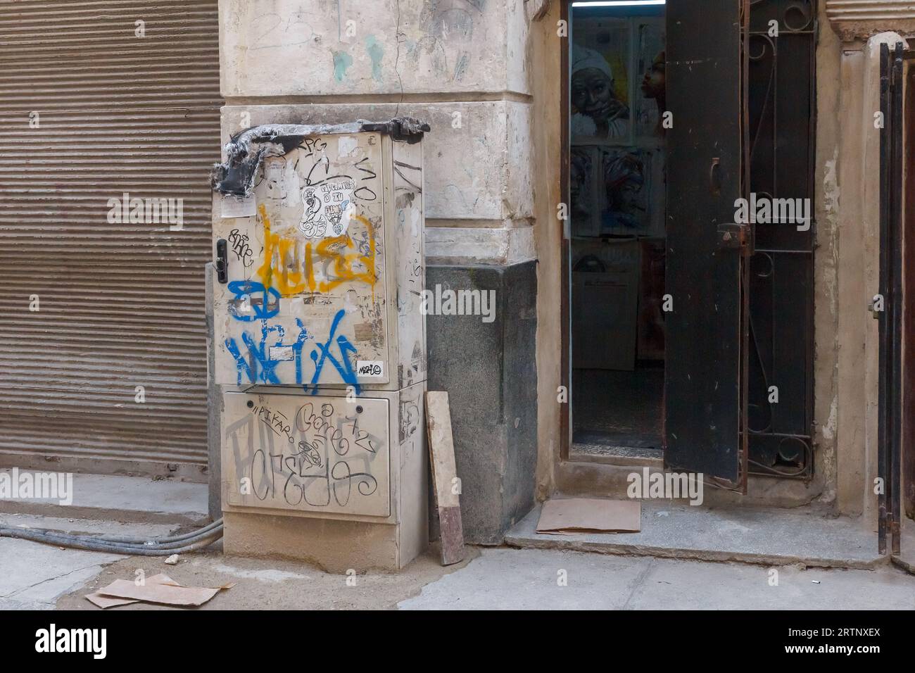 Havana, Cuba - August 30, 2023: Dirty wall in a building entrance. Stock Photo
