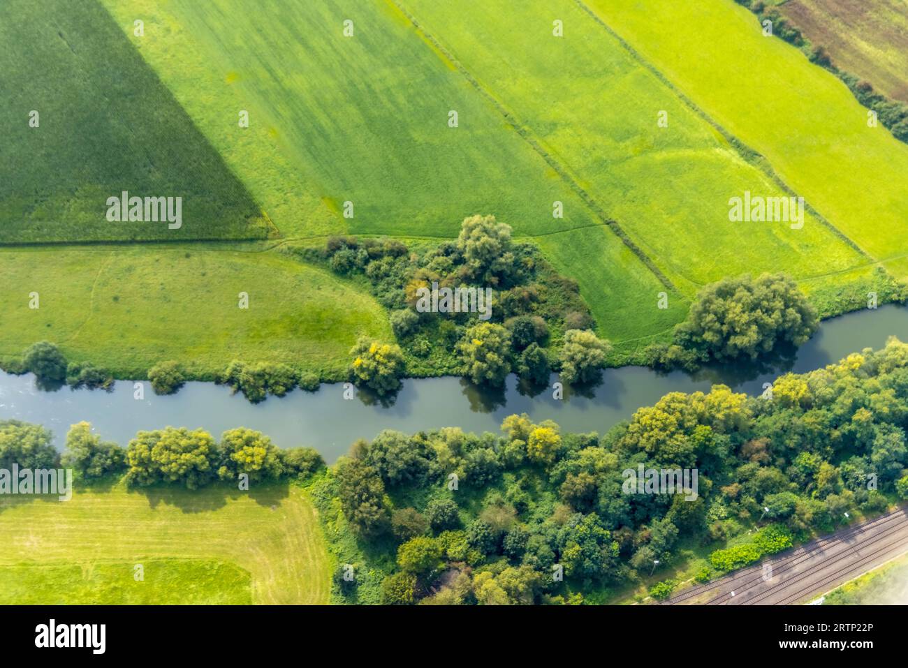 Luftbild, Fluss Ruhr und Hundegarten, Fröndenberg, Fröndenberg, Ruhrgebiet,  Nordrhein-Westfalen, Deutschland ACHTUNGxMINDESTHONORARx60xEURO *** Aerial  view, river Ruhr and dog garden, Fröndenberg, Fröndenberg, Ruhr area, North  Rhine Westphalia, Germany ...