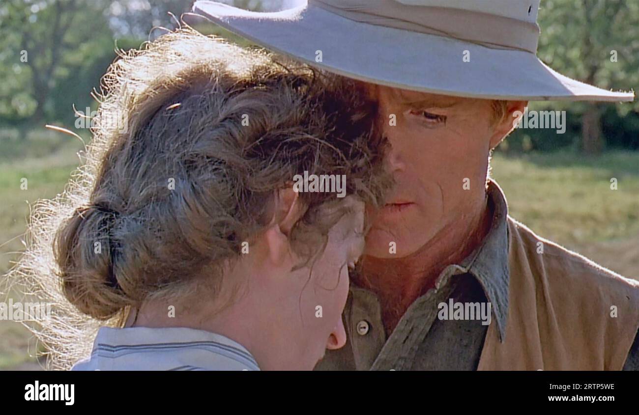 OUT OF AFRICA 1985 Universal Pictures film with Meryl Streep as Karen Blixen and Robert Redford as  Denys Hatton Stock Photo